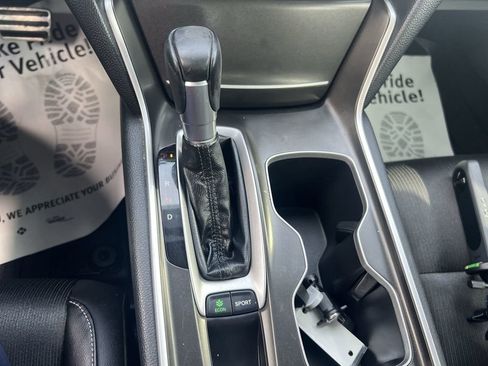 Used 2018 Honda Accord Sport image 17