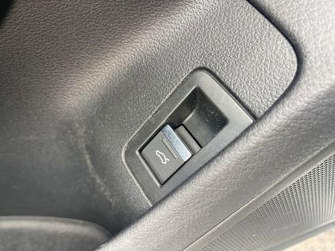 Used 2023 Audi A6 2.0T Premium image 32