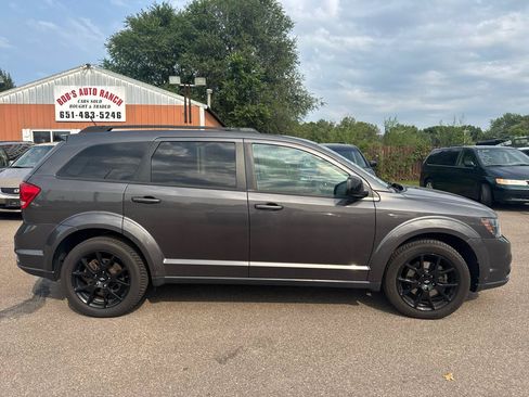 Used 2018 Dodge Journey GT w/ Nav & Sun Group AWD/4WD image 4