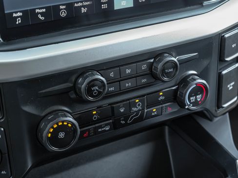 Used 2023 Ford F250 XLT w/ XLT Premium Package image 30