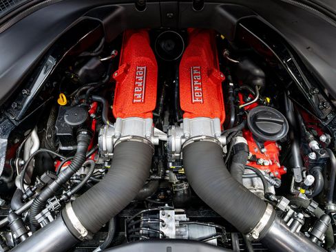 Used 2022 Ferrari Roma RWD image 48
