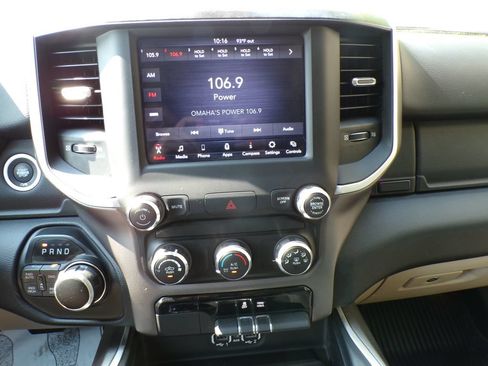 Used 2020 RAM 1500 Big Horn AWD/4WD image 25