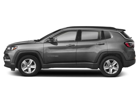 Used 2022 Jeep Compass Sport FWD image 3