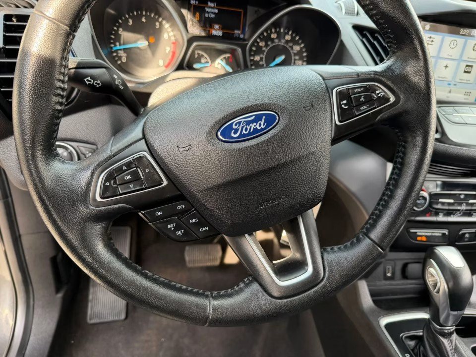 Used 2018 Ford Escape SEL AWD/4WD image 23