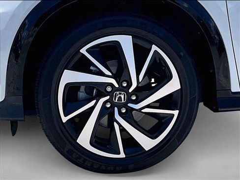 Used 2020 Honda HR-V Sport image 10