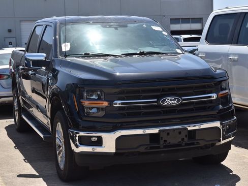 Used 2025 Ford F150 XLT w/ Equipment Group 302A MID AWD/4WD image 4