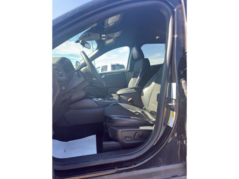 Used 2025 Ford Escape ST-Line Select AWD/4WD image 11