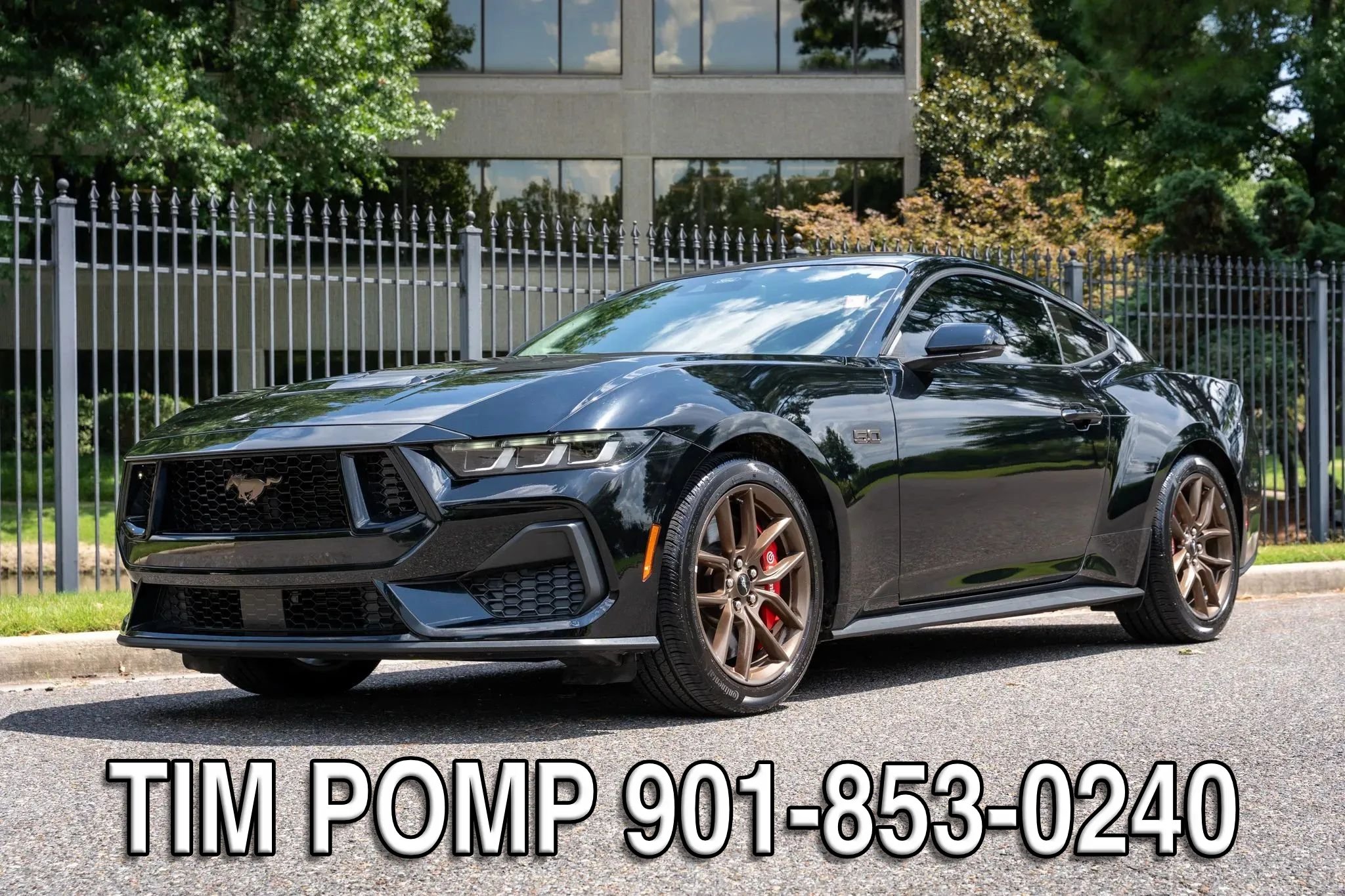 Used 2024 Ford Mustang GT Premium RWD image 1