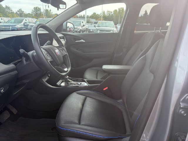 Used 2025 Buick Encore GX Sport Touring w/ Comfort Package AWD/4WD image 11