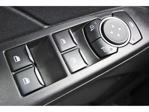 Used 2022 Ford Escape SE w/ SE Sport Appearance Package FWD image 21