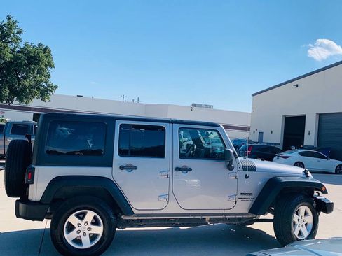 Used 2014 Jeep Wrangler Unlimited Sport w/ Quick Order Package 24S AWD/4WD image 14