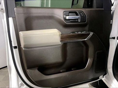 Used 2021 Chevrolet Silverado 1500 RST w/ Bed Protection Package image 18