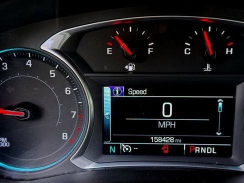 Used 2019 Chevrolet Traverse LT FWD image 21