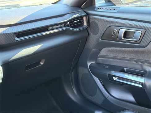 Certified 2024 Ford Mustang Coupe image 15