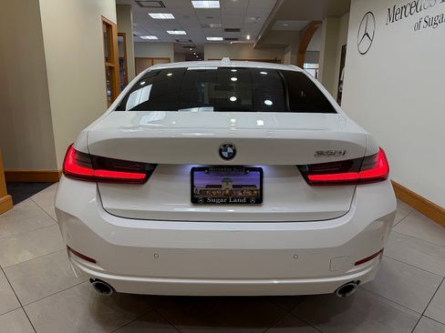 Used 2024 BMW 330i Sedan w/ Convenience Package RWD image 5