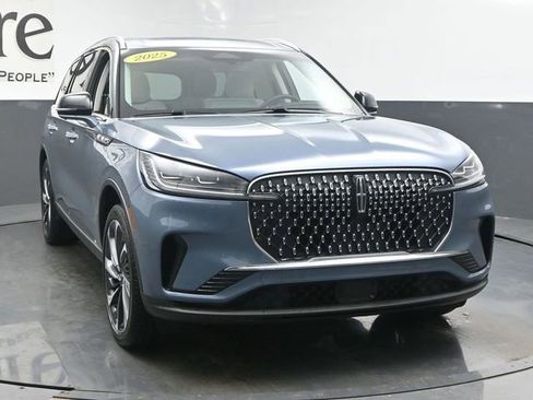Used 2025 Lincoln Aviator Reserve w/ Equipment Group 201A AWD/4WD image 53