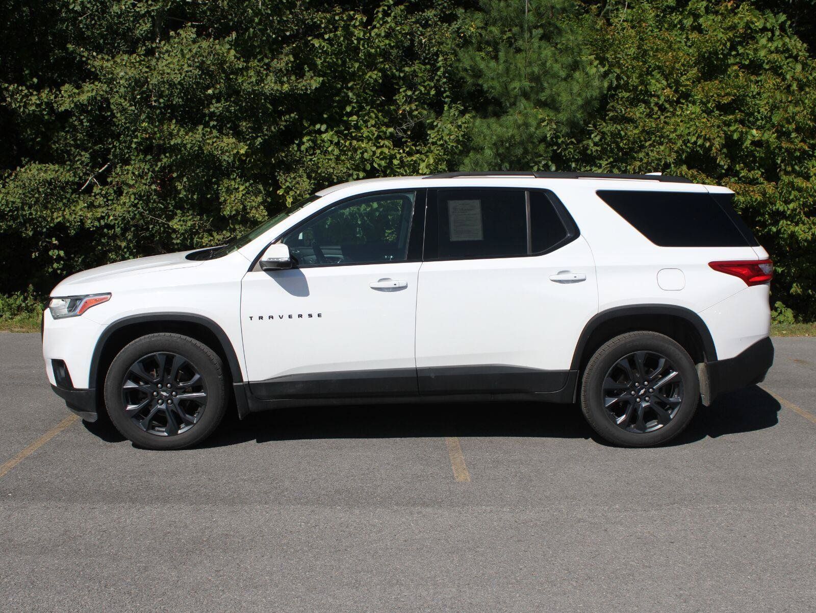 Used 2021 Chevrolet Traverse RS w/ LPO, Floor Liner Package AWD/4WD image 5