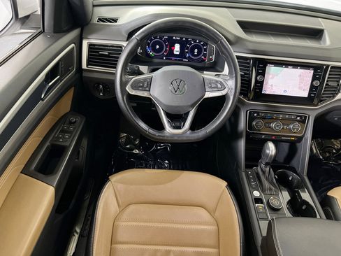 Used 2022 Volkswagen Atlas Cross Sport SEL Premium R-Line image 24