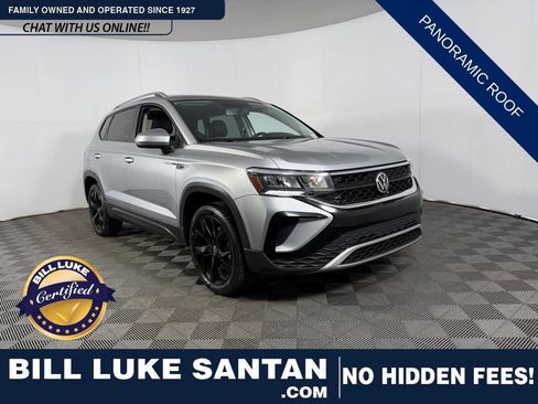 Used 2022 Volkswagen Taos SE w/ Panoramic Sunroof Package image 1
