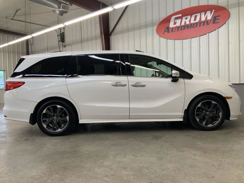 Used 2021 Honda Odyssey Elite image 12