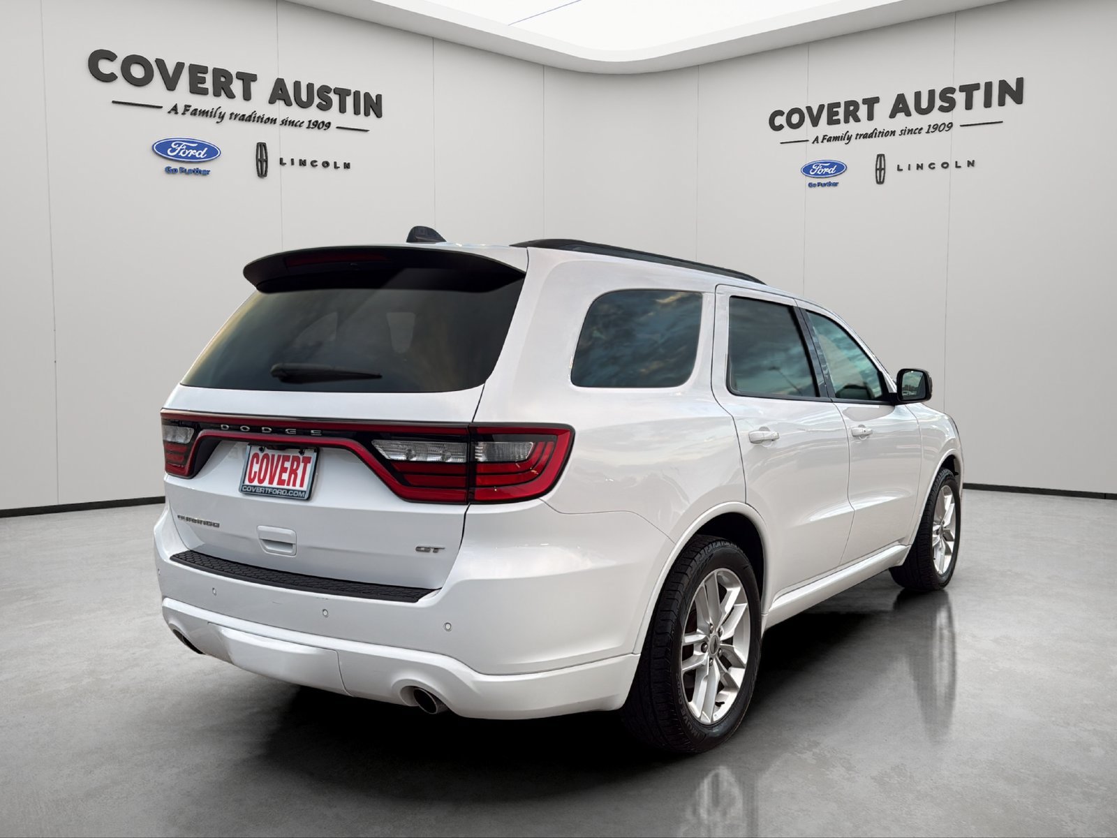 Used 2023 Dodge Durango GT RWD image 5