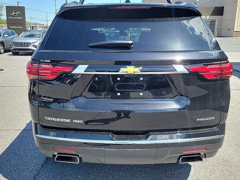 Used 2023 Chevrolet Traverse Premier AWD/4WD image 4