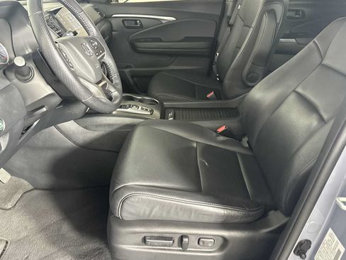 Used 2023 Honda Passport EX-L image 8