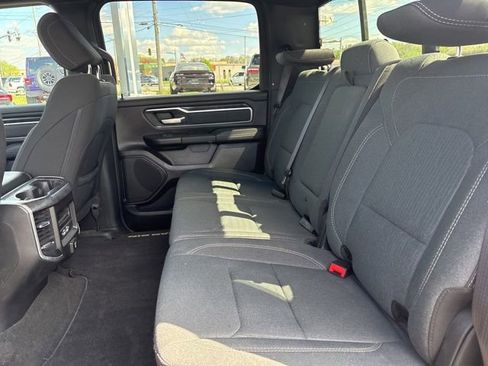 Used 2022 RAM 1500 Big Horn AWD/4WD image 9