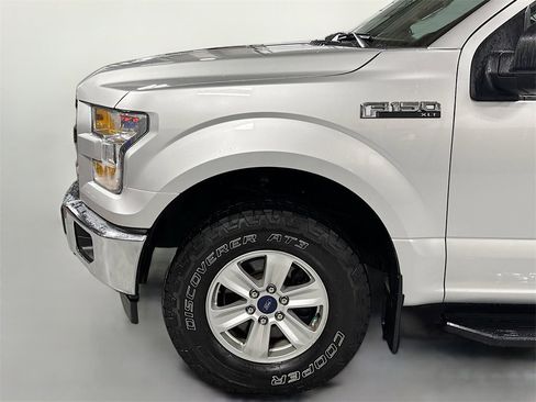 Used 2017 Ford F150 XLT image 11