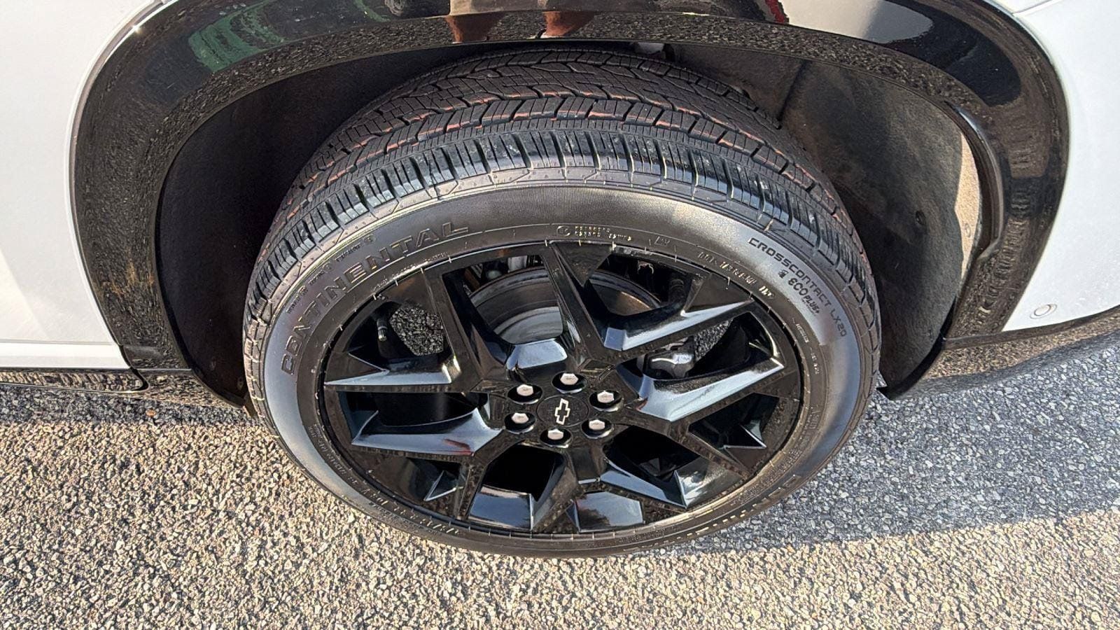 Used 2024 Chevrolet Traverse RS AWD/4WD image 13