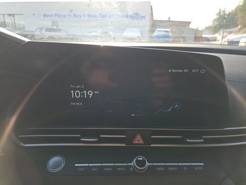 Used 2023 Hyundai Elantra SEL w/ Convenience Package image 15