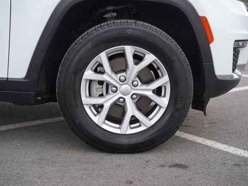 Used 2022 Jeep Grand Cherokee L Limited image 45