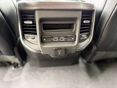 New 2026 RAM 1500 Laramie AWD/4WD image 33