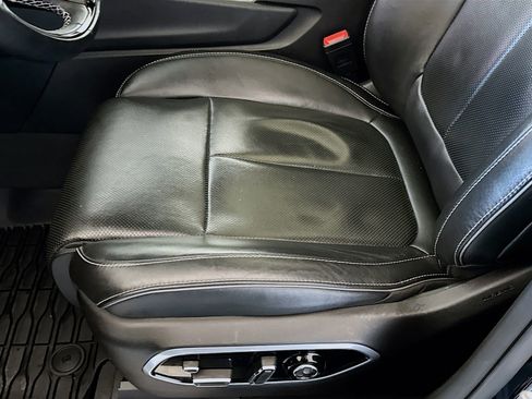 Used 2023 Jeep Grand Cherokee Overland w/ Adv Protech Group III image 16