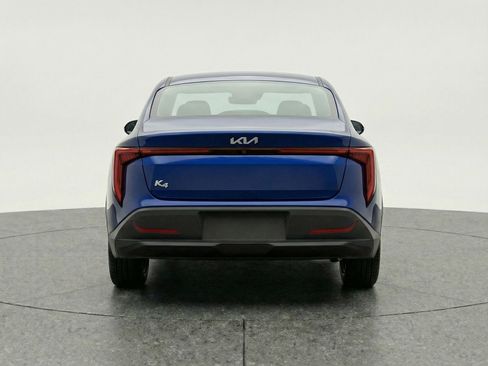 Used 2025 Kia K4 LXS image 7