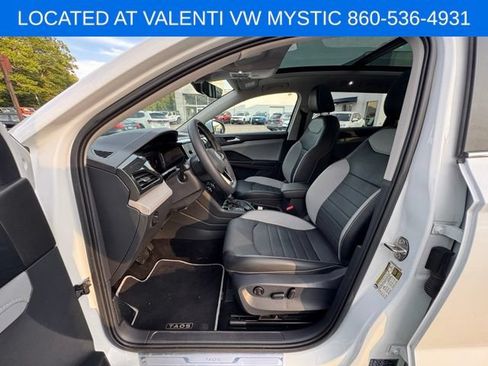 Certified 2023 Volkswagen Taos SEL AWD/4WD image 36