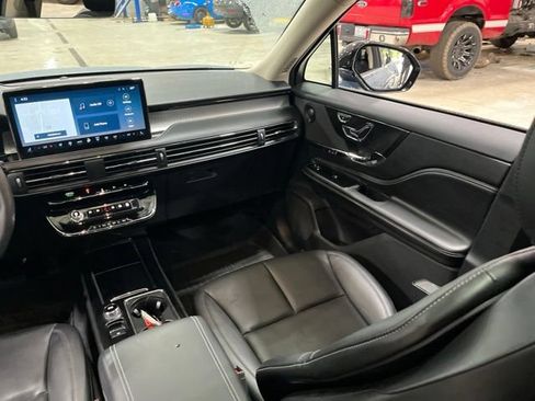 Certified 2023 Lincoln Corsair AWD w/ Equipment Group 102A image 51