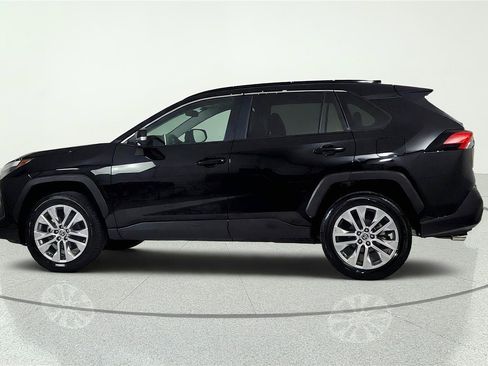 Used 2025 Toyota RAV4 XLE Premium w/ Weather Package AWD/4WD image 4