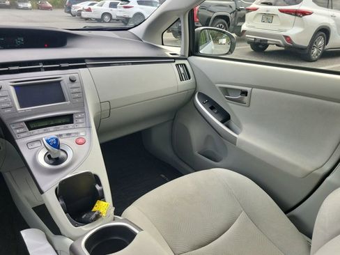 Used 2012 Toyota Prius Three image 3