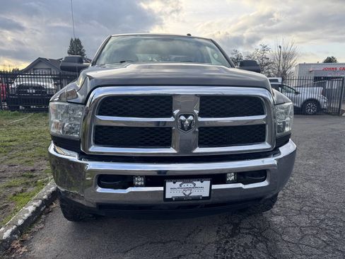Used 2018 RAM 2500 Tradesman w/ Chrome Appearance Group image 11