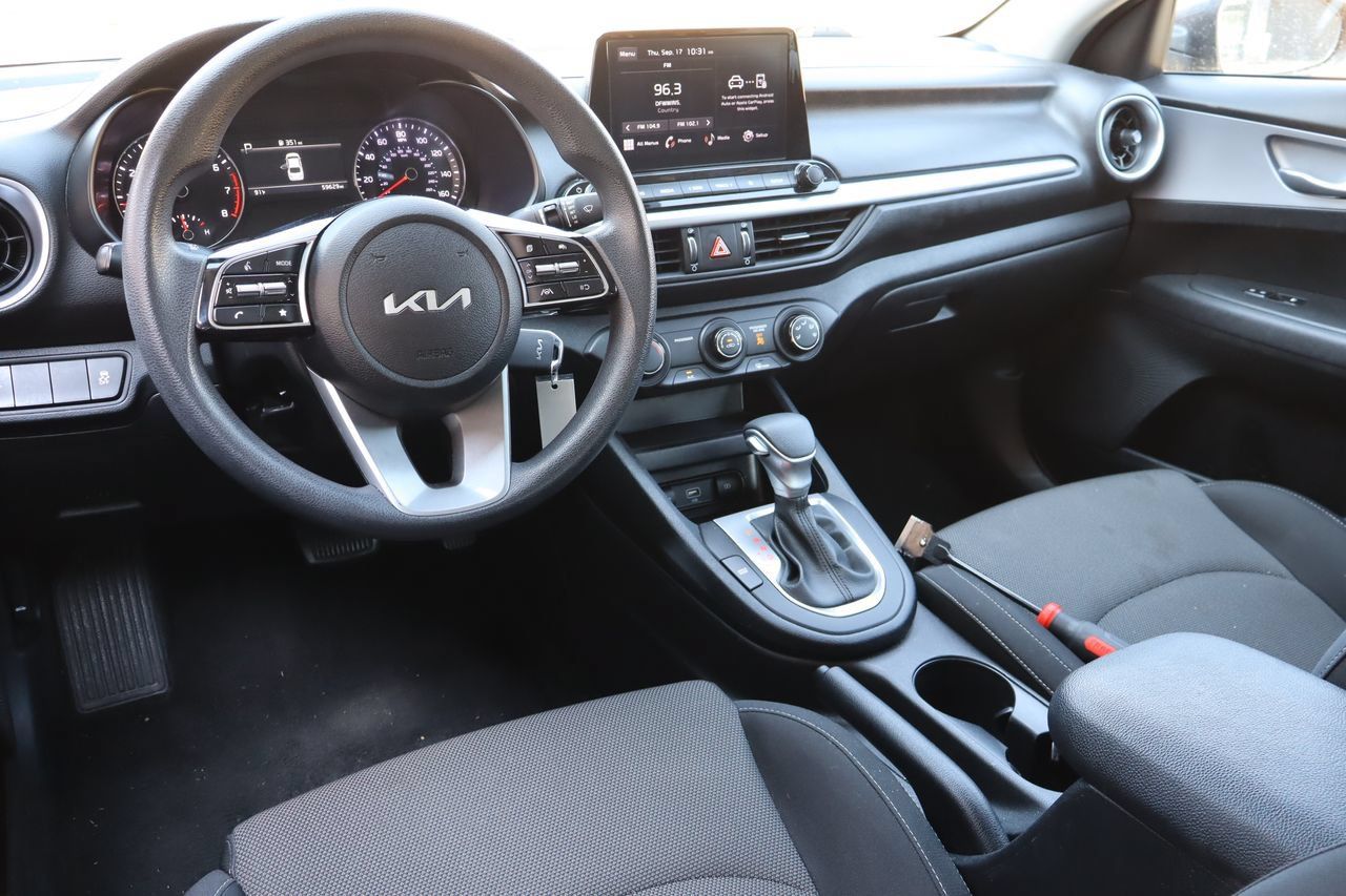 Used 2024 Kia Forte LXS FWD image 4