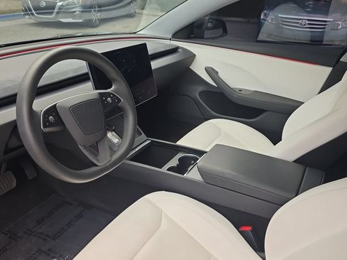 Used 2025 Tesla Model 3 Long Range RWD image 31