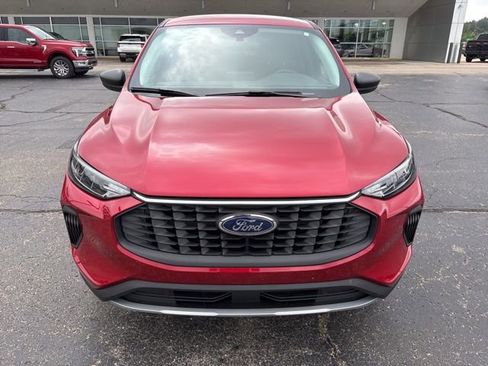 Used 2025 Ford Escape Active w/ Cold Weather Package image 8