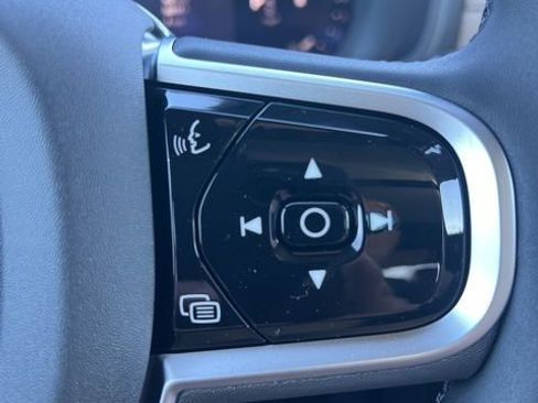 New 2026 Volvo XC90 B6 Plus w/ Protection Package Premier image 14