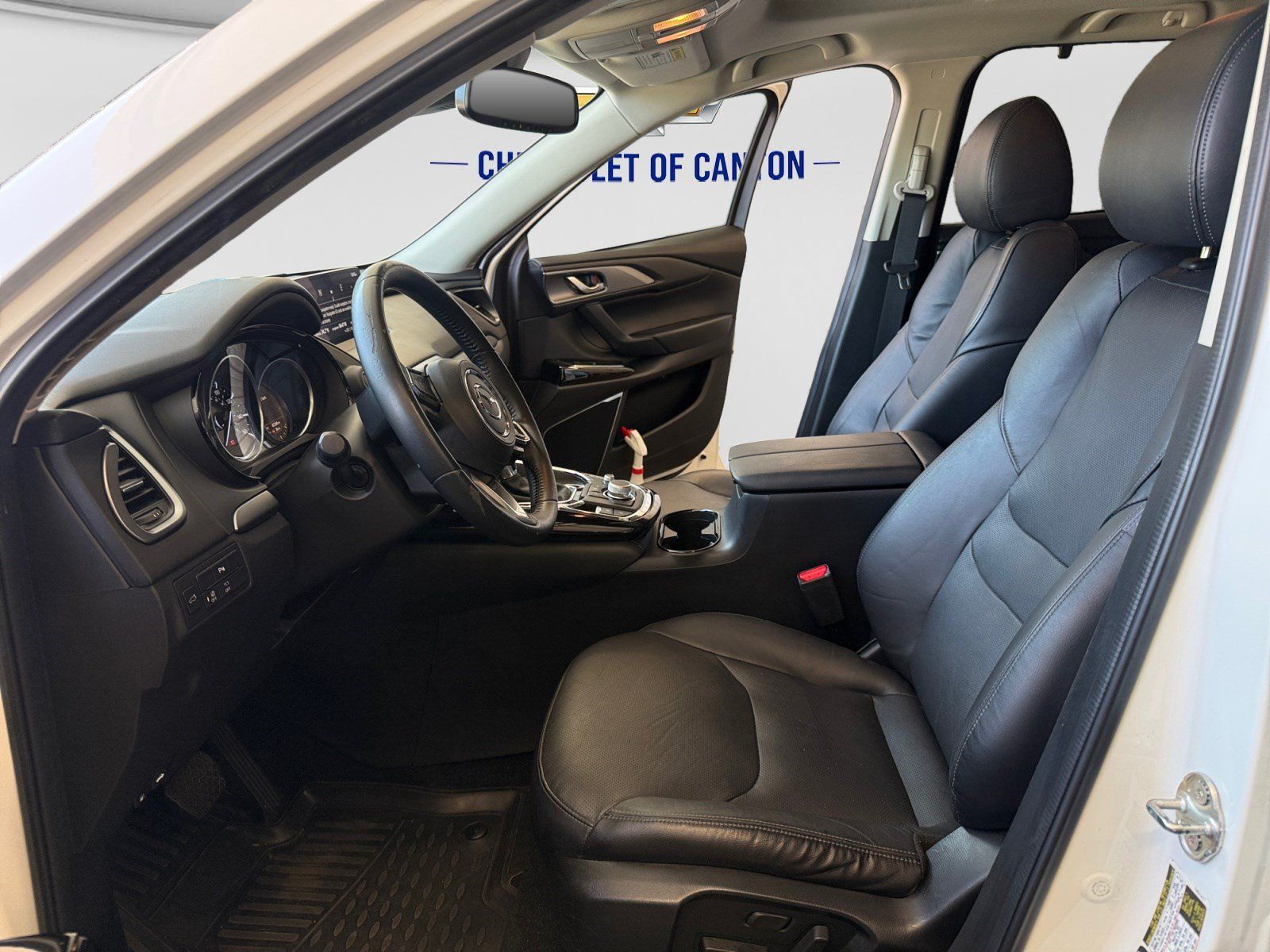 Used 2021 MAZDA CX-9 Touring w/ Touring Premium Package FWD image 9