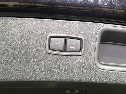 Used 2025 Porsche Macan GTS image 21