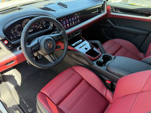 New 2026 Porsche Cayenne S AWD/4WD image 4