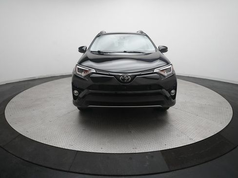 Used 2018 Toyota RAV4 Limited w/ Advanced Technology Package AWD/4WD image 11