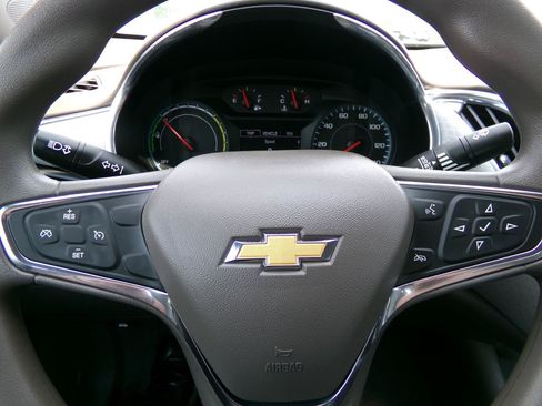 Used 2018 Chevrolet Malibu Hybrid FWD image 13
