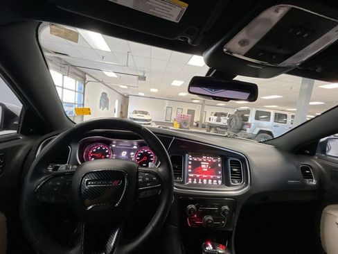 Used 2015 Dodge Charger R/T w/ Plus Group RWD image 15